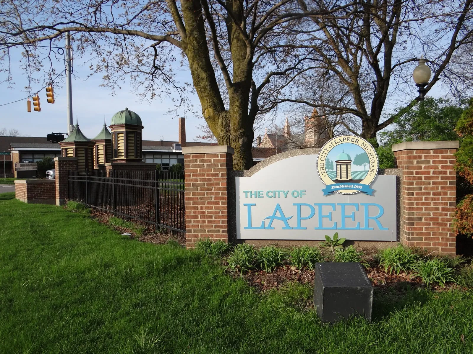 The 'City of Lapeer' welcome sign on the way into town